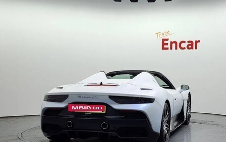 Maserati MC20, 2023 год, 29 000 000 рублей, 4 фотография