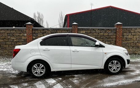 Chevrolet Aveo III, 2013 год, 700 000 рублей, 4 фотография