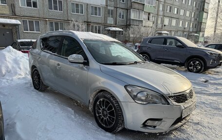 KIA cee'd I рестайлинг, 2010 год, 650 000 рублей, 3 фотография