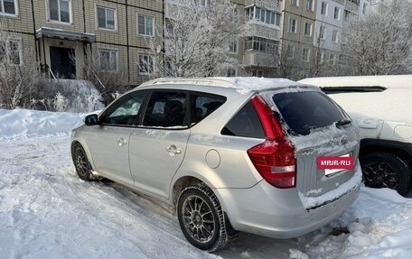 KIA cee'd I рестайлинг, 2010 год, 650 000 рублей, 2 фотография