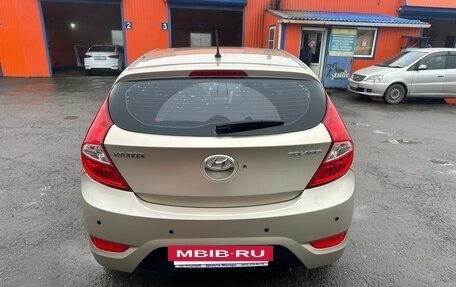 Hyundai Solaris II рестайлинг, 2012 год, 780 000 рублей, 4 фотография