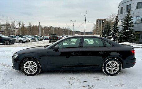 Audi A4, 2018 год, 2 600 000 рублей, 3 фотография