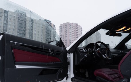 Mercedes-Benz E-Класс, 2015 год, 2 200 000 рублей, 33 фотография