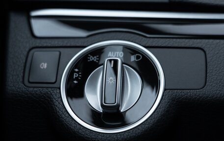 Mercedes-Benz E-Класс, 2015 год, 2 200 000 рублей, 34 фотография