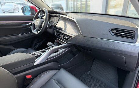 Geely Tugella FY11, 2022 год, 2 800 000 рублей, 5 фотография