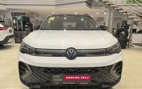 Volkswagen Tiguan, 2025 год, 4 999 000 рублей, 2 фотография