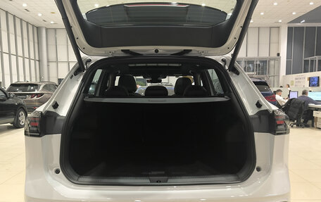 Volkswagen Tiguan, 2025 год, 4 999 000 рублей, 10 фотография