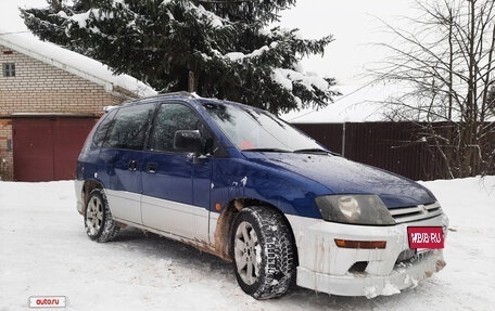 Mitsubishi Space Runner II, 1999 год, 350 000 рублей, 2 фотография