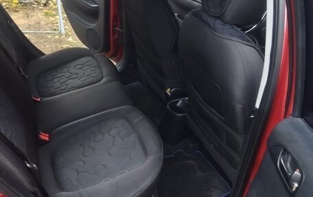 Hyundai i20 IB рестайлинг, 2010 год, 500 000 рублей, 14 фотография