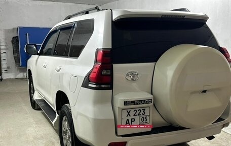 Toyota Land Cruiser Prado 150 рестайлинг 2, 2021 год, 5 500 000 рублей, 7 фотография