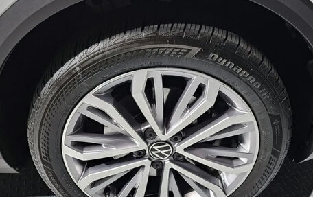 Volkswagen T-Roc I, 2021 год, 3 230 000 рублей, 3 фотография