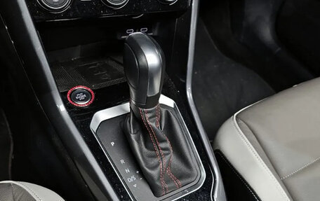 Volkswagen T-Roc I, 2021 год, 3 230 000 рублей, 7 фотография