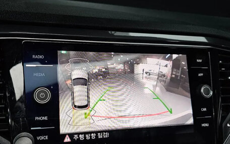 Volkswagen T-Roc I, 2021 год, 3 230 000 рублей, 15 фотография