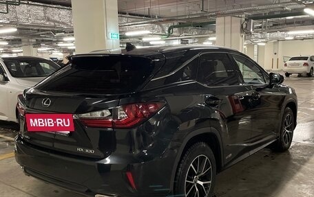 Lexus RX IV рестайлинг, 2019 год, 5 000 000 рублей, 4 фотография