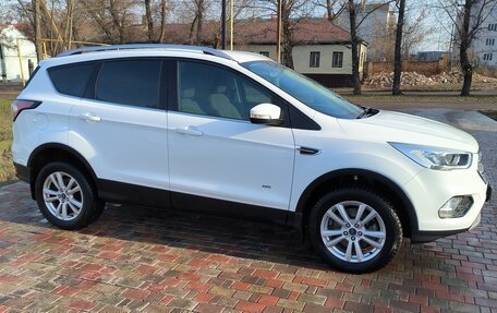 Ford Kuga III, 2018 год, 1 800 000 рублей, 1 фотография