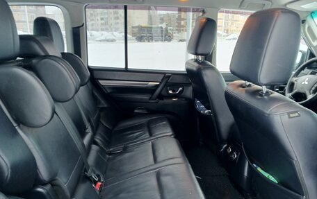 Mitsubishi Pajero IV, 2011 год, 1 950 000 рублей, 8 фотография