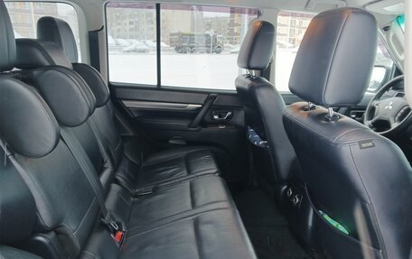 Mitsubishi Pajero IV, 2011 год, 1 950 000 рублей, 9 фотография