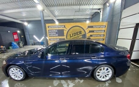 BMW 5 серия, 2016 год, 2 950 000 рублей, 2 фотография