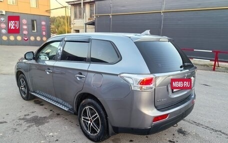 Mitsubishi Outlander III рестайлинг 3, 2012 год, 1 150 000 рублей, 5 фотография