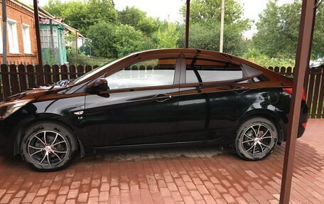 Hyundai Solaris II рестайлинг, 2016 год, 1 200 000 рублей, 10 фотография