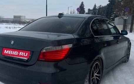 BMW 5 серия, 2007 год, 1 050 000 рублей, 8 фотография