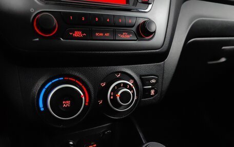 KIA Rio III рестайлинг, 2012 год, 821 000 рублей, 15 фотография