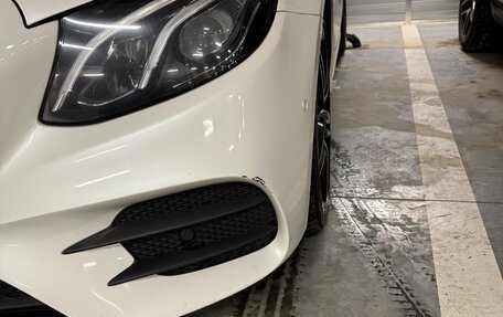 Mercedes-Benz E-Класс, 2017 год, 3 400 000 рублей, 2 фотография