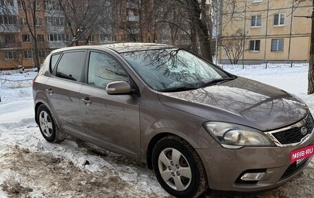 KIA cee'd I рестайлинг, 2010 год, 550 000 рублей, 2 фотография