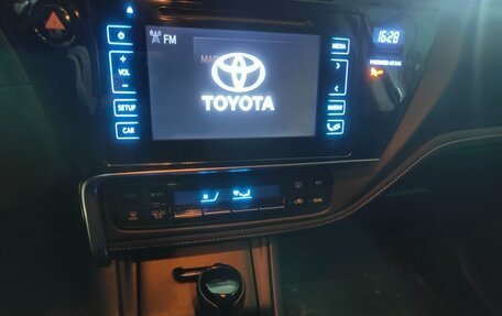 Toyota Corolla, 2018 год, 1 350 000 рублей, 5 фотография