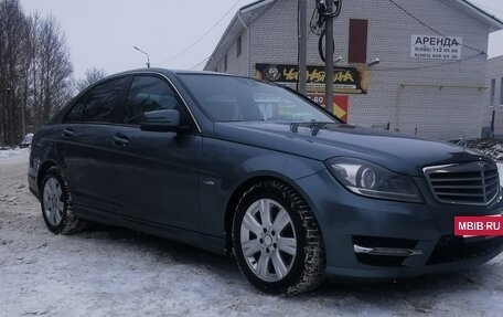 Mercedes-Benz C-Класс, 2011 год, 1 650 000 рублей, 2 фотография