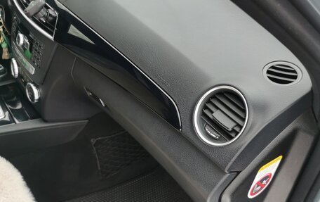 Mercedes-Benz C-Класс, 2011 год, 1 650 000 рублей, 28 фотография