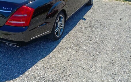 Mercedes-Benz S-Класс, 2011 год, 3 150 000 рублей, 32 фотография