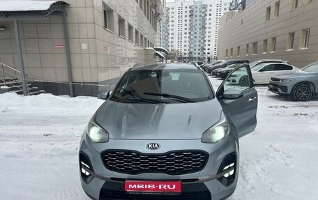 KIA Sportage IV рестайлинг, 2018 год, 2 350 000 рублей, 1 фотография