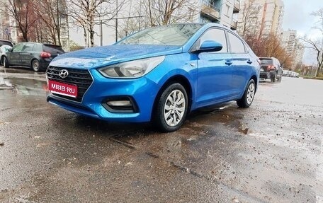 Hyundai Solaris II рестайлинг, 2019 год, 910 000 рублей, 1 фотография