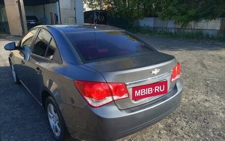 Chevrolet Cruze II, 2011 год, 500 000 рублей, 18 фотография