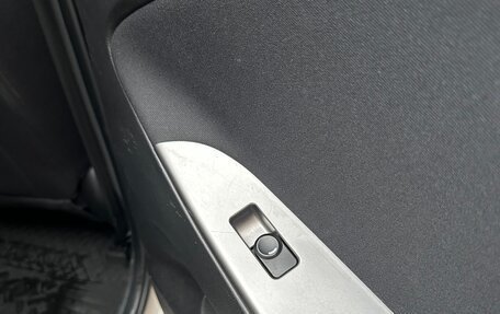 Hyundai Solaris II рестайлинг, 2015 год, 1 100 000 рублей, 21 фотография