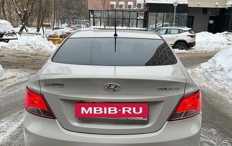 Hyundai Solaris II рестайлинг, 2015 год, 1 100 000 рублей, 8 фотография