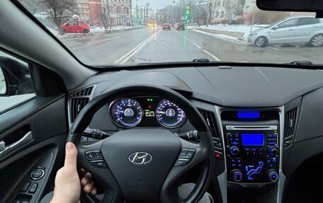 Hyundai Sonata VI, 2010 год, 815 000 рублей, 16 фотография