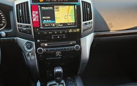 Toyota Land Cruiser 200, 2014 год, 3 996 000 рублей, 10 фотография