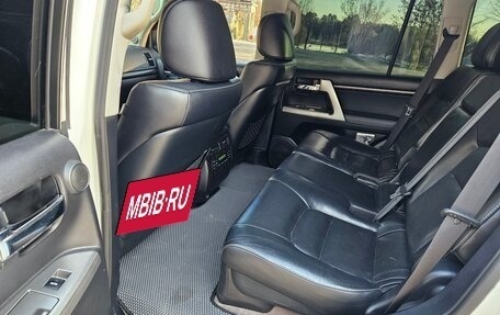 Toyota Land Cruiser 200, 2014 год, 3 996 000 рублей, 6 фотография