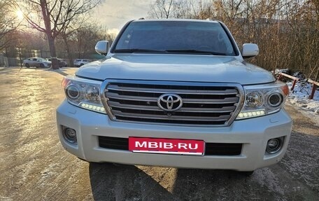 Toyota Land Cruiser 200, 2014 год, 3 996 000 рублей, 20 фотография