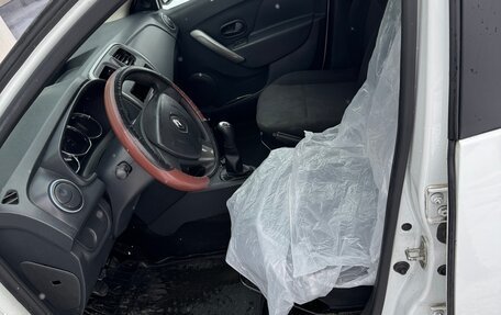 Renault Logan II, 2017 год, 340 000 рублей, 5 фотография