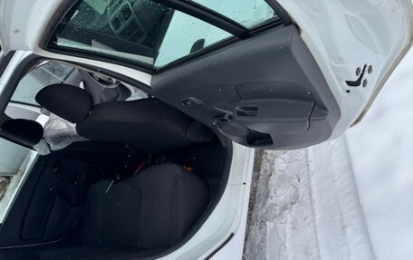 Renault Logan II, 2017 год, 340 000 рублей, 7 фотография