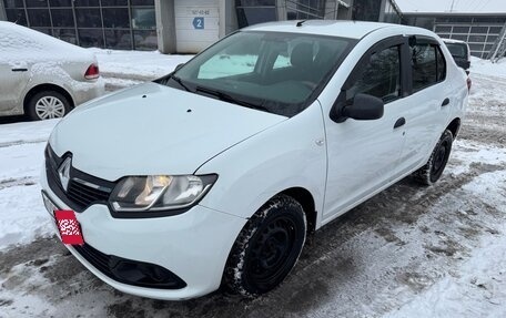 Renault Logan II, 2017 год, 340 000 рублей, 2 фотография
