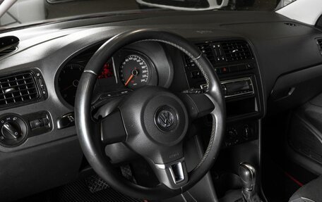 Volkswagen Polo VI (EU Market), 2012 год, 900 000 рублей, 5 фотография