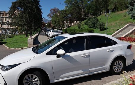 Toyota Corolla, 2020 год, 2 200 000 рублей, 2 фотография