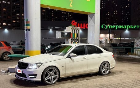 Mercedes-Benz C-Класс, 2011 год, 1 120 000 рублей, 2 фотография