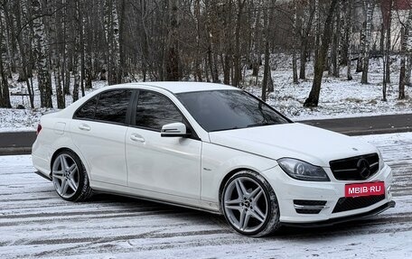 Mercedes-Benz C-Класс, 2011 год, 1 120 000 рублей, 12 фотография