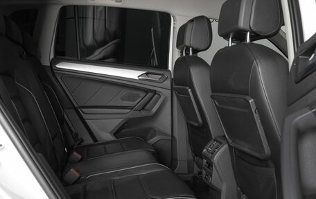 Volkswagen Tiguan II, 2018 год, 3 230 000 рублей, 8 фотография