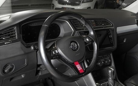 Volkswagen Tiguan II, 2018 год, 3 230 000 рублей, 5 фотография